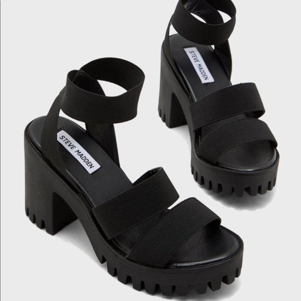 Steve Madden Haidar Sandal Size 6